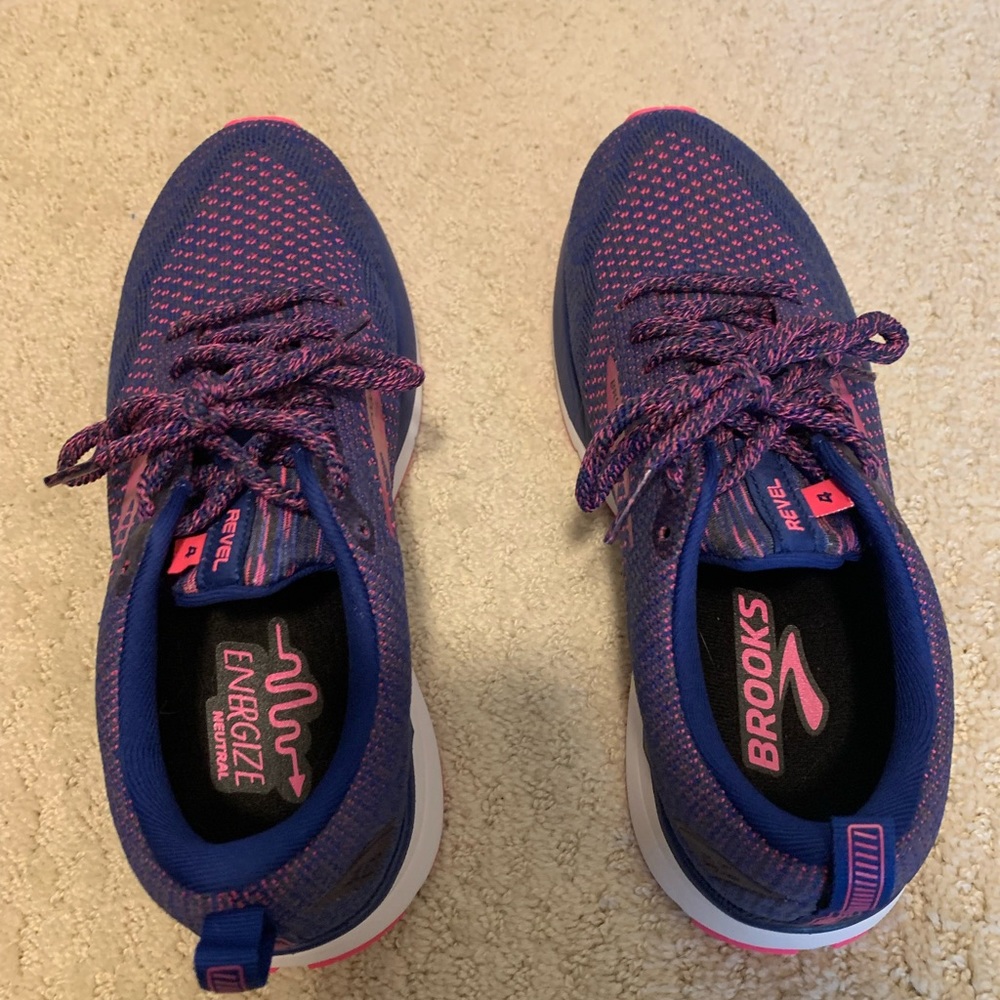 Brooks Revel 4 women’s running shoe size 8.5
